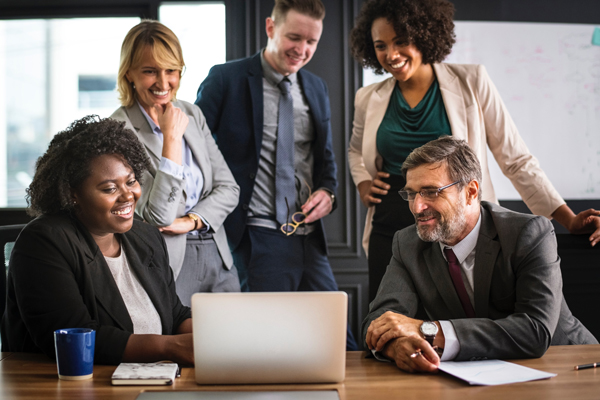 Cohésion de groupe en entreprise : créer une ambiance conviviale